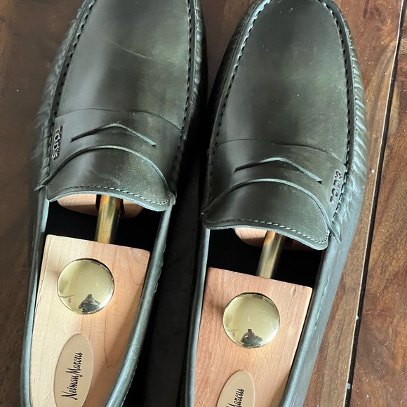 Tod's Gommino Driving Shoes - Picture 2 of 3